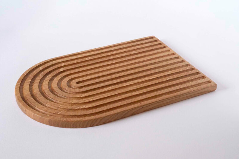 Solid Oak Rainbow Grooved Bread Board - Image 3