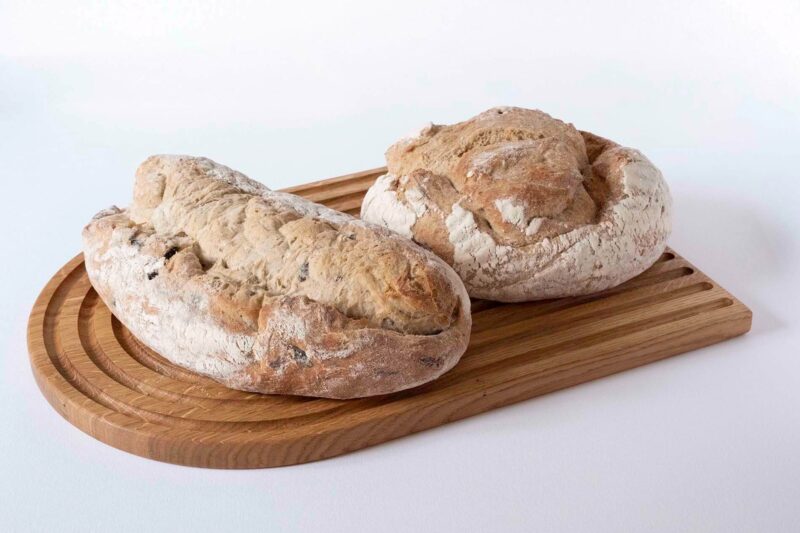 Solid Oak Rainbow Grooved Bread Board - Image 4